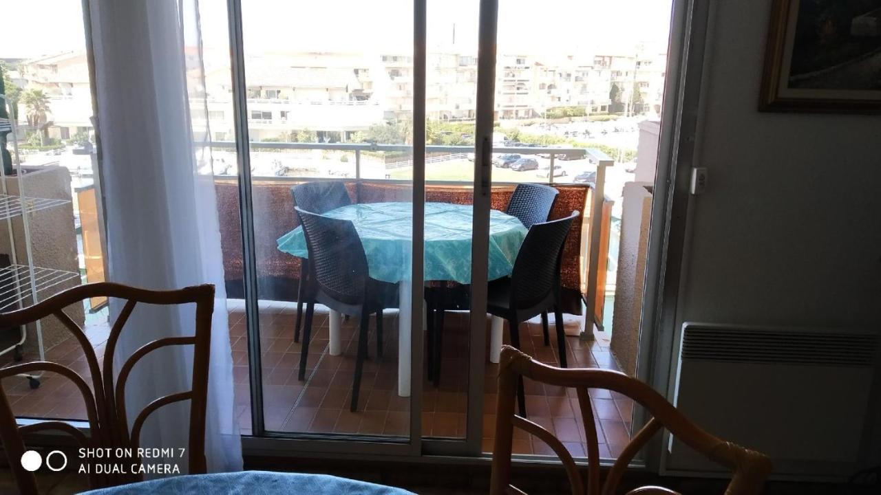 Appartement T2 Vue Mer Et Port,2 Balcons, Parking Prive Canet-en-Roussillon Exterior foto