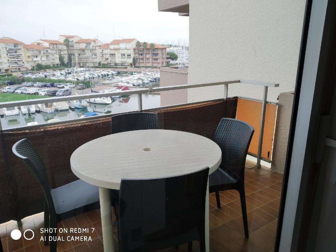 Appartement T2 Vue Mer Et Port,2 Balcons, Parking Prive Canet-en-Roussillon Exterior foto